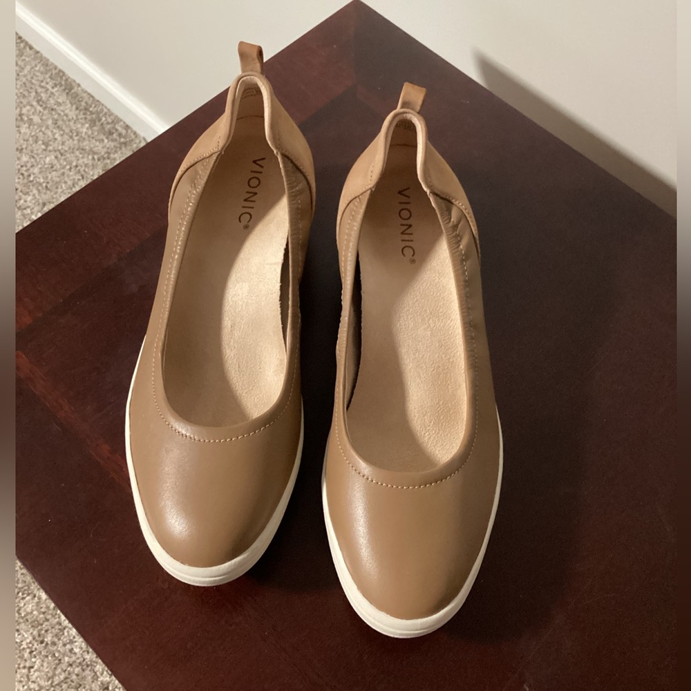 Vionic Women Shoe Size 9 Jacey Wedge Brown Slip On Comfort Casual Already Wash